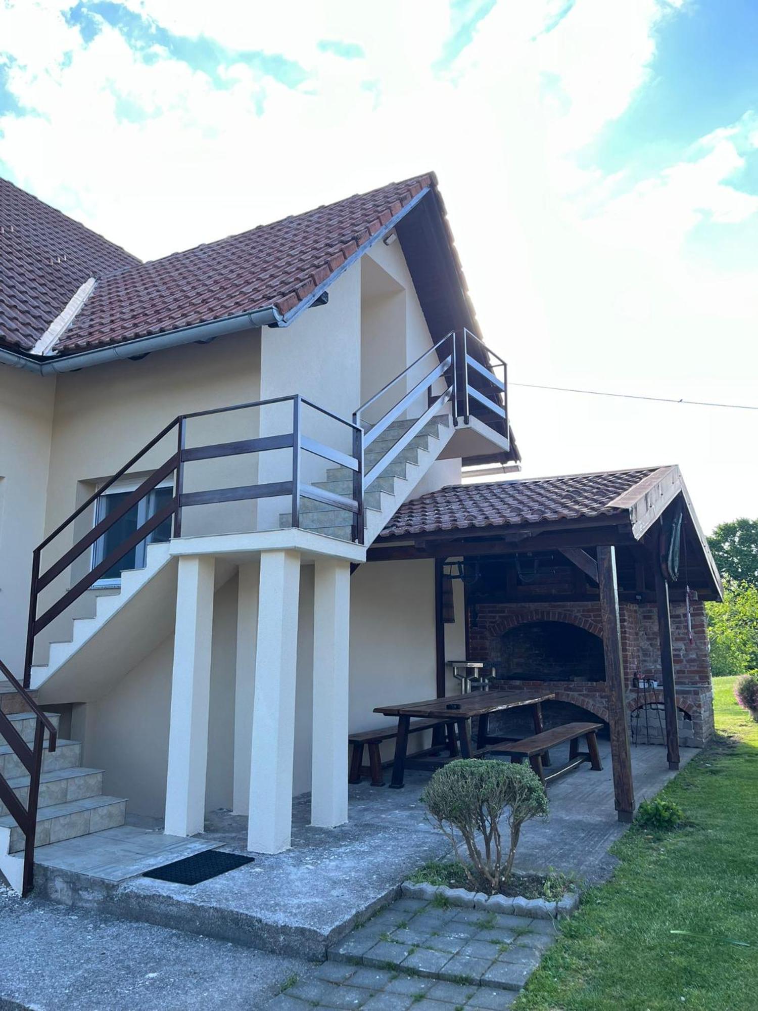 Apartment Anna Saborsko Εξωτερικό φωτογραφία