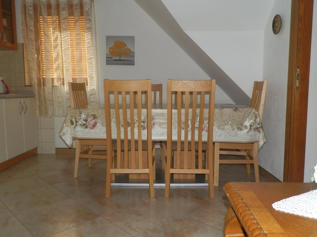 Apartment Anna Saborsko Εξωτερικό φωτογραφία